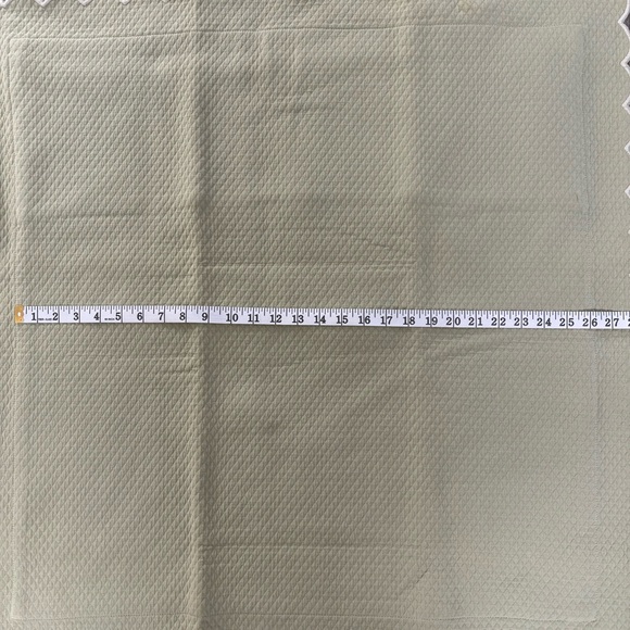 William Sonoma Square Pillow Cover Sham Quilted Scalloped Edge Green 26”x 26” - Picture 5 of 10
